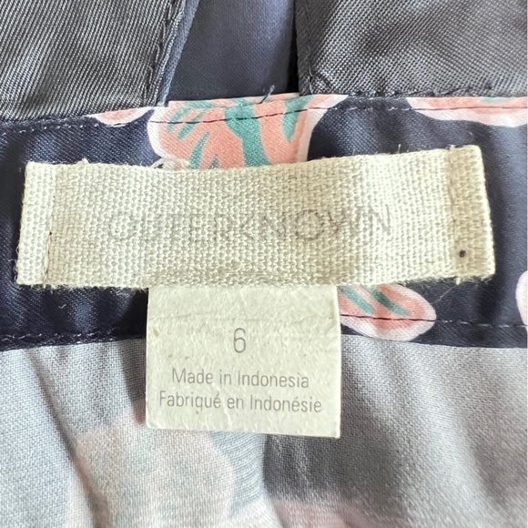 Outerknown Bailey Short Tiered Dress in Navy with Pink Flowers Sz 6 - Picture 8 of 14
